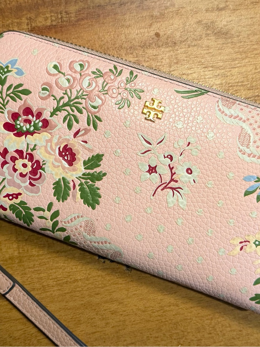 Tory Burch Emerson Pink Sugar Berry Floral Print Zip Continental Wristlet Wallet